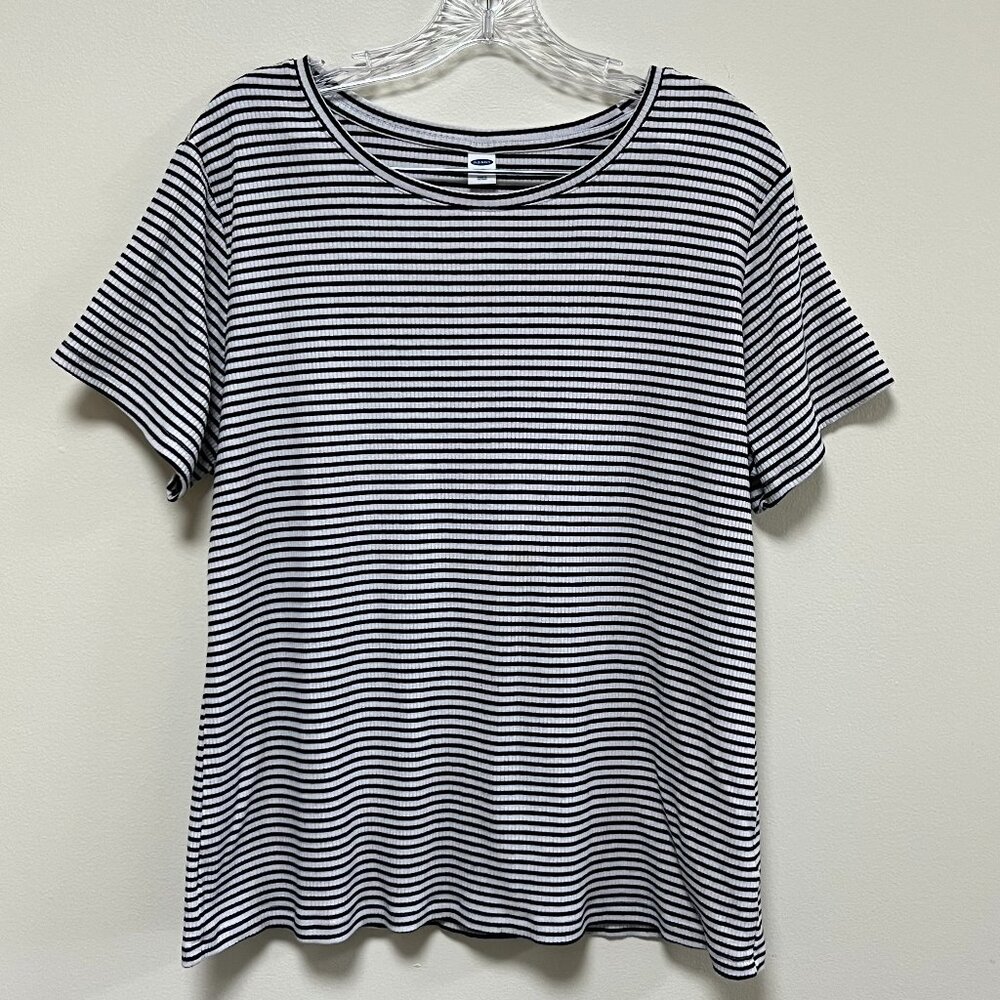 Old Navy Black & White Striped Rib-Knit T-Shirt